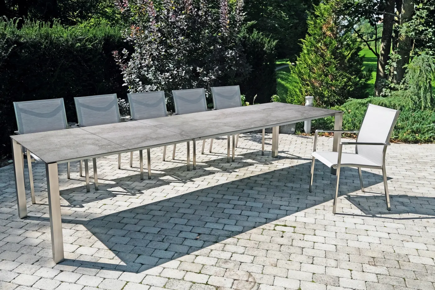 Keramiktisch Nevio 20 grau wolkig